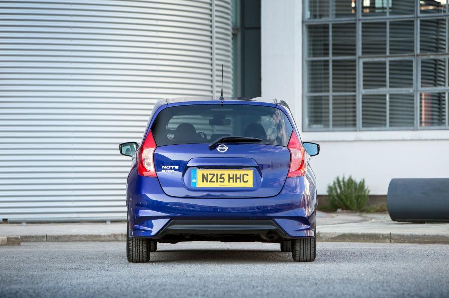  Nissan Note N-TEC 2015 года  (UK) (фото 2 из 24)